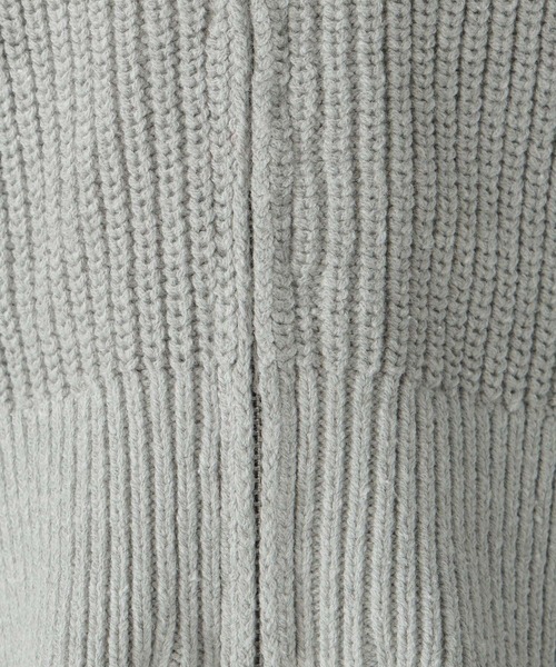 FOREVER 21（フォーエバー トゥエンティーワン）の「襟付きZIPニットカーディガン（カーディガン/ボレロ・レディース・オフホワイト/ライトグレー/グリーン・FREE）」の13枚目の写真