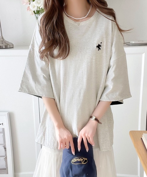 classicalelf(クラシカルエルフ)の「プラスワンでトレンド感UP。綿100%胸刺繍リバーシブルTシャツ(Tシャツ/カットソー・レディース・ネイビー系/ブラック系/ベージュ系/アイボリー系・LARGE/MEDIUM/SMALL/X-LARGE)」の7枚目の写真