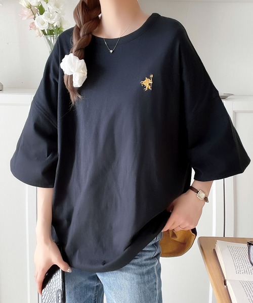 classicalelf(クラシカルエルフ)の「プラスワンでトレンド感UP。綿100%胸刺繍リバーシブルTシャツ(Tシャツ/カットソー・レディース・ネイビー系/ブラック系/ベージュ系/アイボリー系・LARGE/MEDIUM/SMALL/X-LARGE)」の11枚目の写真