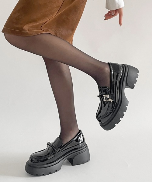 セール】厚底 タンクソール ストラップ デザイン ローファー 778