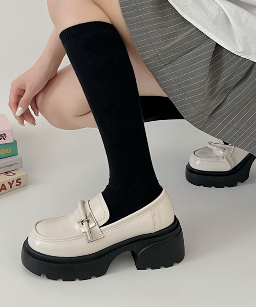 Shoes in Closet(シューズインクローゼット)の「厚底 タンクソール ストラップ デザイン ローファー 778(ローファー・レディース・ブラック/アイボリー/ブラック系その他/ダークブラウン・S/M/L/LL)」の11枚目の写真