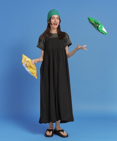 saloon（サルーン）の「SALOON(サルーン)/　ギャザーバルーンキャミワンピース【手洗い可】ロング丈（ワンピース・レディース・ベージュ/ブラック/グリーン・FREE）」の13枚目の写真