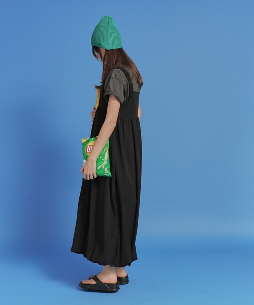 saloon（サルーン）の「SALOON(サルーン)/　ギャザーバルーンキャミワンピース【手洗い可】ロング丈（ワンピース・レディース・ベージュ/ブラック/グリーン・FREE）」の15枚目の写真