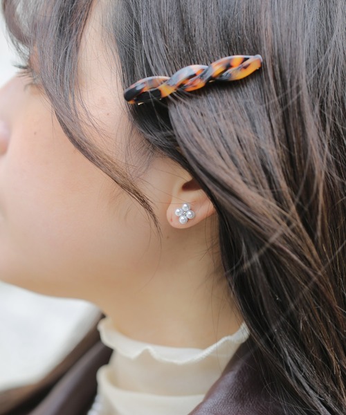 Peony（ピオニー）の「【Peony/ピオニー】/ワンポイント　スクエアパールピアス（ピアス（両耳用）・レディース・ピンクゴールド/ゴールド/シルバー・FREE）」の6枚目の写真