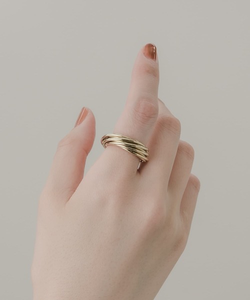 SMELLY（スメリー）の「オーバーラップリング（リング・レディース・ゴールド・-）」の3枚目の写真
