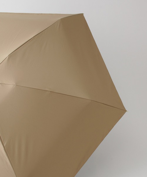 ROPE'（ロペ）の「マイクロコンパクト 折りたたみ傘【晴雨兼用】【遮光率100%】【UPF50＋】（折りたたみ傘・レディース・オフホワイト/ライトグリーン/ベージュ/ラベンダー・FREE）」の8枚目の写真