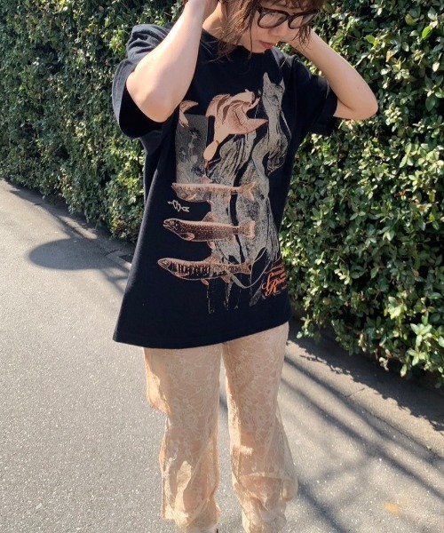 THEATRE PRODUCTS(シアタープロダクツ)の「【スパイク 小川暖奈×THEATREPRODUCTS コラボ】SEASIDE AND RIVER コラージュ半袖Tシャツ(Tシャツ/カットソー・レディース・ホワイト/ブラック・FREE)」の8枚目の写真