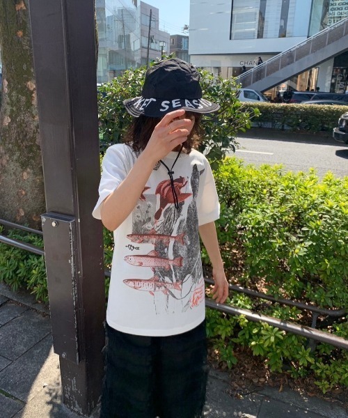 THEATRE PRODUCTS(シアタープロダクツ)の「【スパイク 小川暖奈×THEATREPRODUCTS コラボ】SEASIDE AND RIVER コラージュ半袖Tシャツ(Tシャツ/カットソー・レディース・ホワイト/ブラック・FREE)」の11枚目の写真