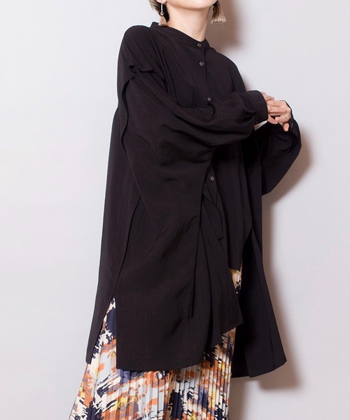 OSMOSIS（オズモーシス）の「ドルマンビッグブラウス（シャツ/ブラウス・レディース・アイボリー/イエロー/ブラック・ONE SIZE）」の2枚目の写真