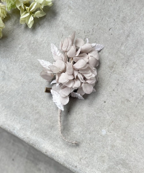 m.soeur（エムスール）の「あじさいとリーフのコサージュ（ブローチ/コサージュ・レディース・パープル/グリーン・FREE）」の5枚目の写真