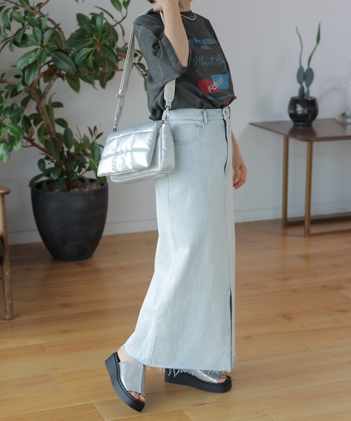 LEPSIM（レプシィム）の「ムラ染めLOGOｰT　113201（Tシャツ/カットソー・レディース・ブルー/アイボリー/ライトピンク/チャコールグレー・FREE）」の19枚目の写真