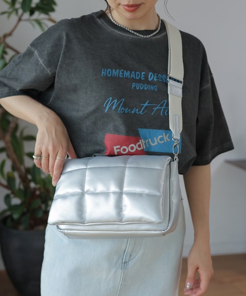 LEPSIM（レプシィム）の「ムラ染めLOGOｰT　113201（Tシャツ/カットソー・レディース・ブルー/アイボリー/ライトピンク/チャコールグレー・FREE）」の17枚目の写真