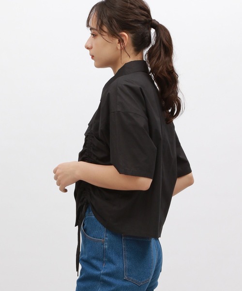 LAKOLE（ラコレ）の「ドロストクロップドシャツ / 126887（シャツ/ブラウス・レディース・チャコール/ライトブルー/オフホワイト/ライトイエロー・MEDIUM/SMALL）」の22枚目の写真