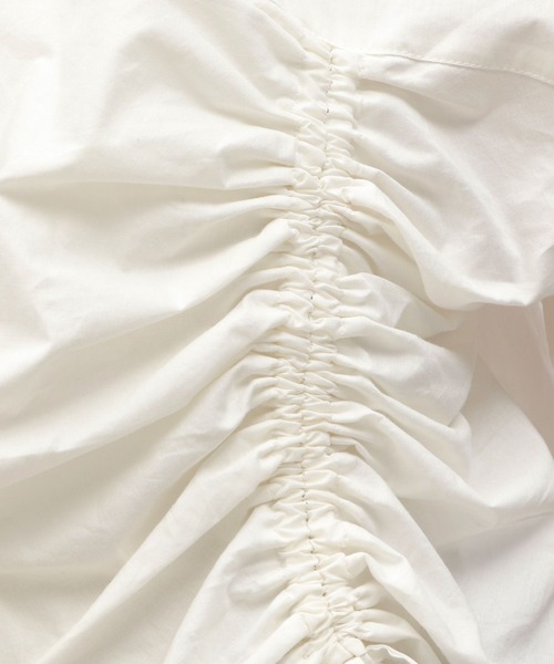 LAKOLE（ラコレ）の「ドロストクロップドシャツ / 126887（シャツ/ブラウス・レディース・チャコール/ライトブルー/オフホワイト/ライトイエロー・MEDIUM/SMALL）」の7枚目の写真