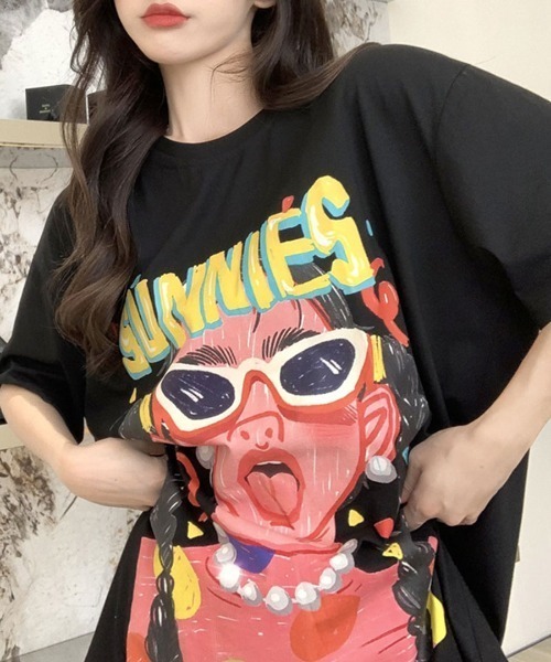 REMUR(レミュール)の「プリントTシャツ オーバーサイズ 半袖(Tシャツ/カットソー・レディース・モカ/ブラック・FREE)」の1枚目の写真