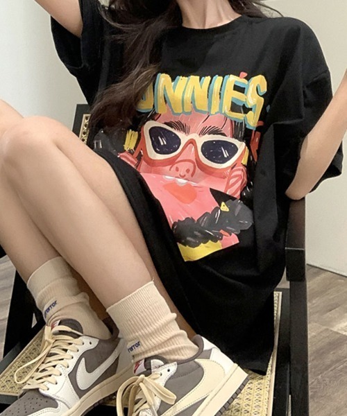 REMUR(レミュール)の「プリントTシャツ オーバーサイズ 半袖(Tシャツ/カットソー・レディース・モカ/ブラック・FREE)」の7枚目の写真