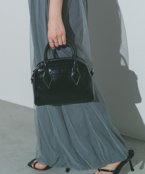 ECREL（エクレール）の「クラシカルミニボストンバッグ / ショルダーバッグ / 500mlペットボトル収納可能（ボストンバッグ・レディース・レッド/ブラック/ブラウン・FREE）」の2枚目の写真