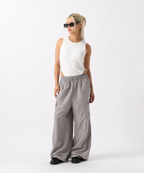 FOREVER 21（フォーエバー トゥエンティーワン）の「【2024SS】ノースリーブボディスーツ（タンクトップ・レディース・ブラック/オフホワイト・MEDIUM/SMALL）」の11枚目の写真