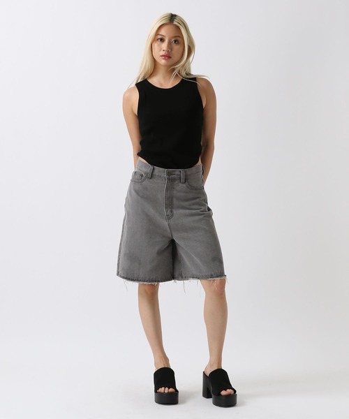 FOREVER 21（フォーエバー トゥエンティーワン）の「【2024SS】ノースリーブボディスーツ（タンクトップ・レディース・ブラック/オフホワイト・MEDIUM/SMALL）」の5枚目の写真