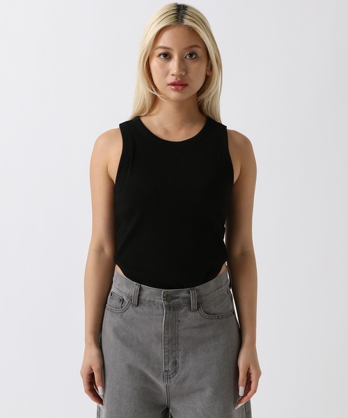 FOREVER 21（フォーエバー トゥエンティーワン）の「【2024SS】ノースリーブボディスーツ（タンクトップ・レディース・ブラック/オフホワイト・MEDIUM/SMALL）」の13枚目の写真