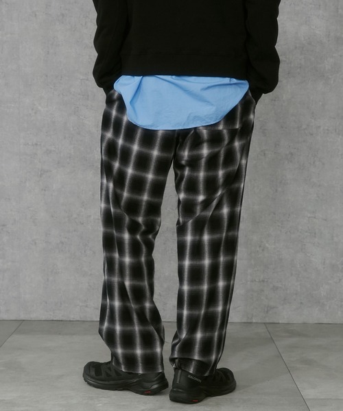 THE STANDARD（ザスタンダード）の「WEGO/オンブレチェックイージーパンツ（スラックス・メンズ・ブラック系その他2/ホワイト系その他2・MEDIUM/LARGE）」の20枚目の写真