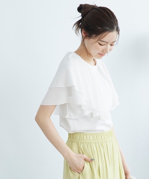 12Twelve Agenda(トゥエルブ アジェンダ)の「アシメラッフルカットソー(Tシャツ/カットソー・レディース・オフホワイト/ブラック・M)」の5枚目の写真