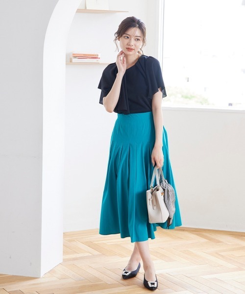 12Twelve Agenda(トゥエルブ アジェンダ)の「アシメラッフルカットソー(Tシャツ/カットソー・レディース・オフホワイト/ブラック・M)」の9枚目の写真