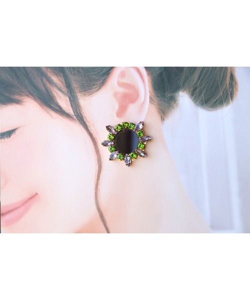 tone（トーン）の「【mauvelily】Bijou flower(MA)（ピアス（両耳用）・レディース・ブラック系その他/オレンジ系その他/グリーン系その他・FREE）」の6枚目の写真