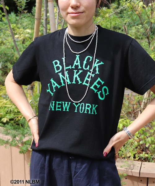 SCREEN STARS（スクリーンスターズ）の「【SCREEN STARS/スクリーンスターズ】ロゴTシャツ / ベースボールチームロゴ / 半袖 / コンパクト / レディース / Negro Leagues Baseball（Tシャツ/カットソー・レディース・ブルー/ブラック/ホワイト/レッド/グレー・フリー）」の2枚目の写真