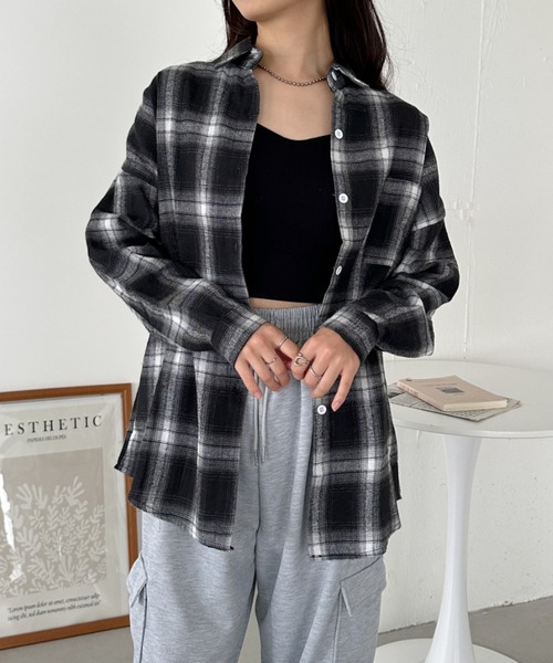 CLEA（クレア）の「ビッグシルエットチェックシャツ（シャツ/ブラウス・レディース・ブラック・FREE）」の3枚目の写真