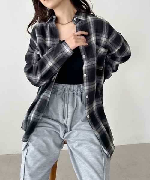 CLEA（クレア）の「ビッグシルエットチェックシャツ（シャツ/ブラウス・レディース・ブラック・FREE）」の4枚目の写真