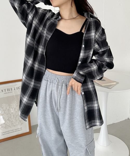 CLEA（クレア）の「ビッグシルエットチェックシャツ（シャツ/ブラウス・レディース・ブラック・FREE）」の2枚目の写真