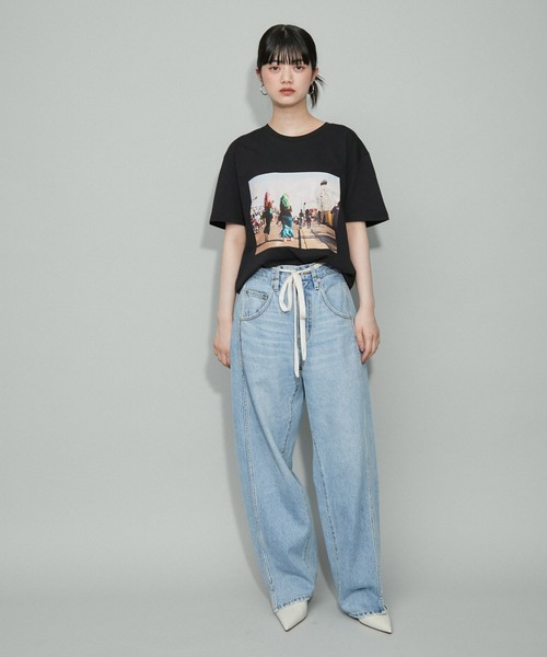 ADAM ET ROPE'(アダムエロペ)の「【ZOZO限定・多サイズ】旅するフォトT(BLACK)≪Made by ZOZO≫(Tシャツ/カットソー・レディース・ブラック×グリーン/ブラック×パープル/ブラック×グレー/ブラック×ピンク/ブラック×ゴールド・S/XL/L/M)」の6枚目の写真