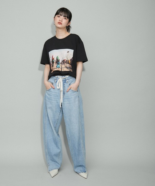 ADAM ET ROPE'(アダムエロペ)の「【ZOZO限定・多サイズ】旅するフォトT(BLACK)≪Made by ZOZO≫(Tシャツ/カットソー・レディース・ブラック×グリーン/ブラック×パープル/ブラック×グレー/ブラック×ピンク/ブラック×ゴールド・S/XL/L/M)」の7枚目の写真