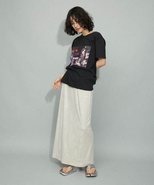 ADAM ET ROPE'(アダムエロペ)の「【ZOZO限定・多サイズ】旅するフォトT(BLACK)≪Made by ZOZO≫(Tシャツ/カットソー・レディース・ブラック×グリーン/ブラック×パープル/ブラック×グレー/ブラック×ピンク/ブラック×ゴールド・S/XL/L/M)」の13枚目の写真