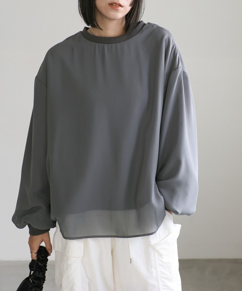 select MOCA(セレクトモカ)の「シフォンレイヤードスウェット(スウェット・レディース・チャコール/オフホワイト/グレイッシュベージュ・FREE)」の10枚目の写真
