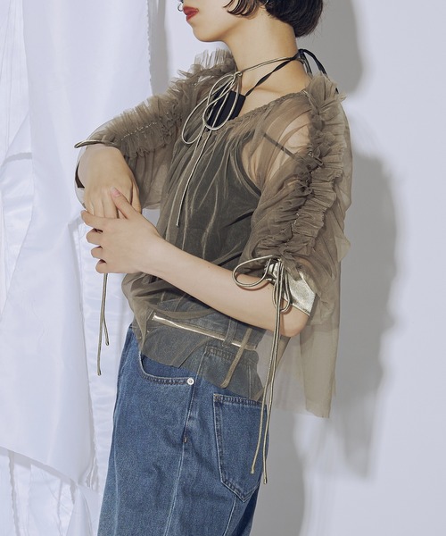 Ezick（エジック）の「Choker neck 2WAYフリルシアーブラウス（シャツ/ブラウス・レディース・アイボリー/ブラック/カーキ・FREE）」の5枚目の写真