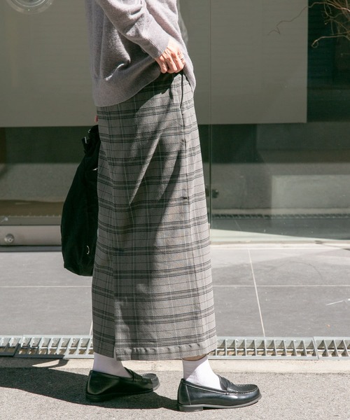 FORK&SPOON(フォークアンドスプーン)の「『セットアップ対応/イージーケア』FORK&SPOON ideal stretchストレートスカート(スカート・レディース・ネイビー/チェック・1/2)」の12枚目の写真