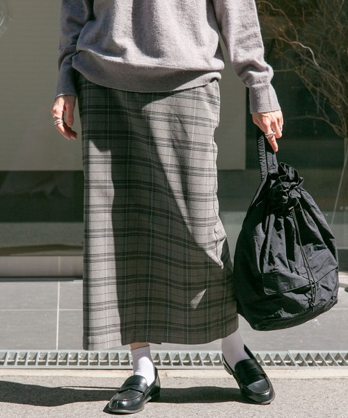 FORK&SPOON(フォークアンドスプーン)の「『セットアップ対応/イージーケア』FORK&SPOON ideal stretchストレートスカート(スカート・レディース・ネイビー/チェック・1/2)」の13枚目の写真