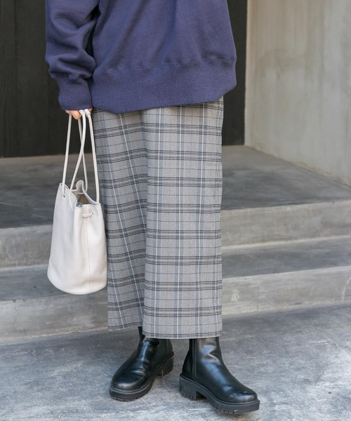 FORK&SPOON(フォークアンドスプーン)の「『セットアップ対応/イージーケア』FORK&SPOON ideal stretchストレートスカート(スカート・レディース・ネイビー/チェック・1/2)」の19枚目の写真