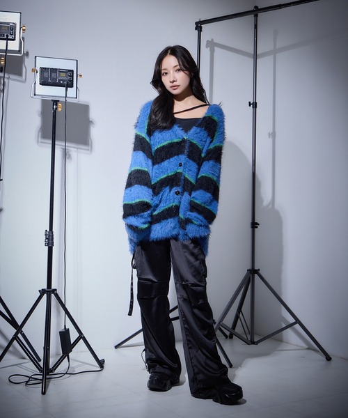 ANDGEEBEE（アンジービー）の「UNISEX ボーダーシャギーカーデ（カーディガン/ボレロ・レディース・ブルー/アイボリー・FREE）」の13枚目の写真