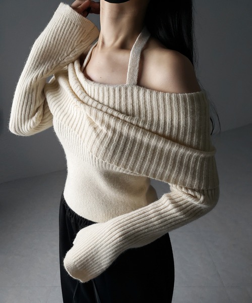 【 ３color 】タックデザインベルスリーブオフショルリブニット ／ tuck design bell sleeve off-shoulder lib knit（ニット/セーター）｜me+em select（ミームセレクト）