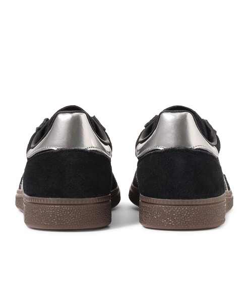 adidas（アディダス）の「HANDBALL SPEZIAL　JP5356（スニーカー・メンズ・ブラック・27.5cm/28.0cm/28.5cm/29.0cm/30.0cm/23.0cm/23.5cm/24.0cm/24.5cm/25.0cm/25.5cm/26.0cm/26.5cm/27.0cm/22.5cm）」の3枚目の写真