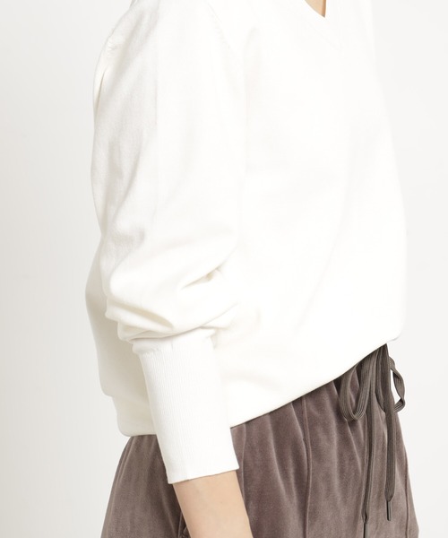 FOUND GOOD（ファウンドグッド）の「コンフォートVネックニットPO（ニット/セーター・レディース・ブラック/ホワイト系5/グレー系/ブルー系5/グリーン系2/ネイビー/ベージュ/レッド系8・L/M/S）」の11枚目の写真