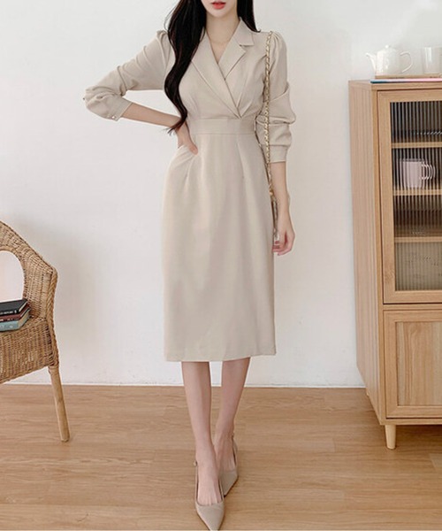 AMAJI（アマジ）の「テーラードカラー7分袖バックリボンワンピース