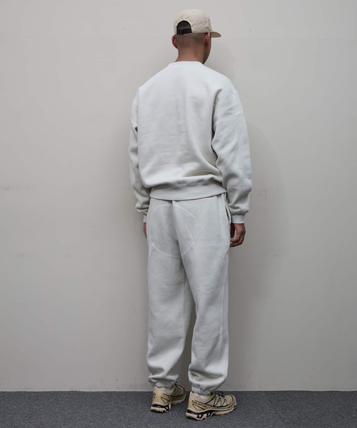 bal(バル)の「【BAL × RUSSELL ATHLETIC】HEAVY COTTON CREW(スウェット・メンズ・アイボリー/チャコールグレー・3/2)」の4枚目の写真