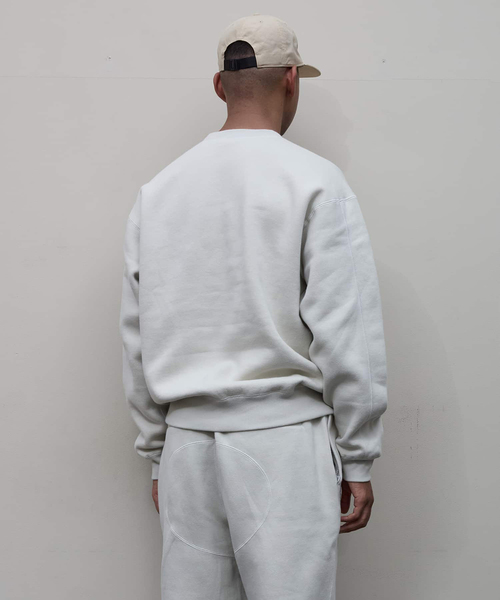 bal(バル)の「【BAL × RUSSELL ATHLETIC】HEAVY COTTON CREW(スウェット・メンズ・アイボリー/チャコールグレー・3/2)」の5枚目の写真