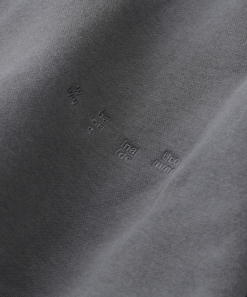 bal(バル)の「【BAL × RUSSELL ATHLETIC】HEAVY COTTON CREW(スウェット・メンズ・アイボリー/チャコールグレー・3/2)」の8枚目の写真