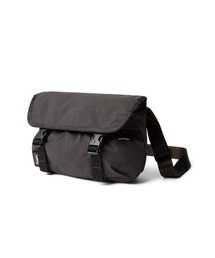 Bellroy（ベルロイ）の「Bellroy/ショルダーバッグ Cinch Mini Messenger　チャコール (廃盤カラー)（ショルダーバッグ）」