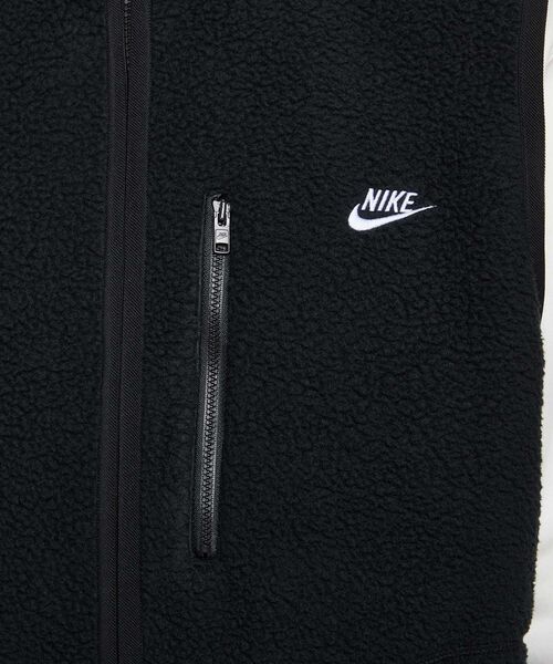NIKE(ナイキ)の「ナイキ スポーツウェア クラブ メンズ ウィンタライズド ベスト / Nike Sportswear Club Men's Winterized Vest FZ0895-010 Black(ベスト・メンズ・ブラック・S/M/L/2XL/XL)」の13枚目の写真